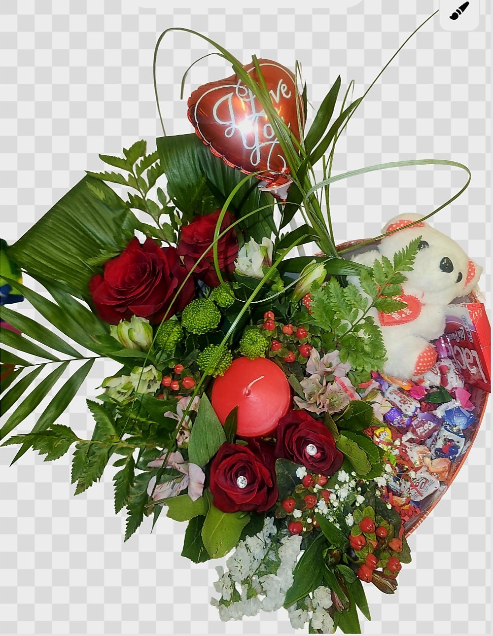 Κουτί καρδιά love με σύνθεση λουλουδιων, μπαλονάκι, mini αρκουδακι, σοκολάτα, γλυκίσματα και κερί